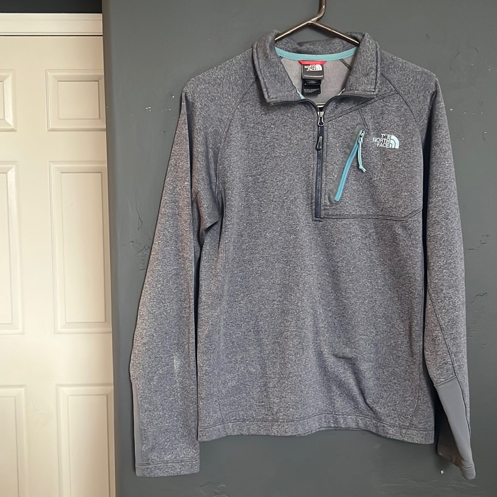 North face size small